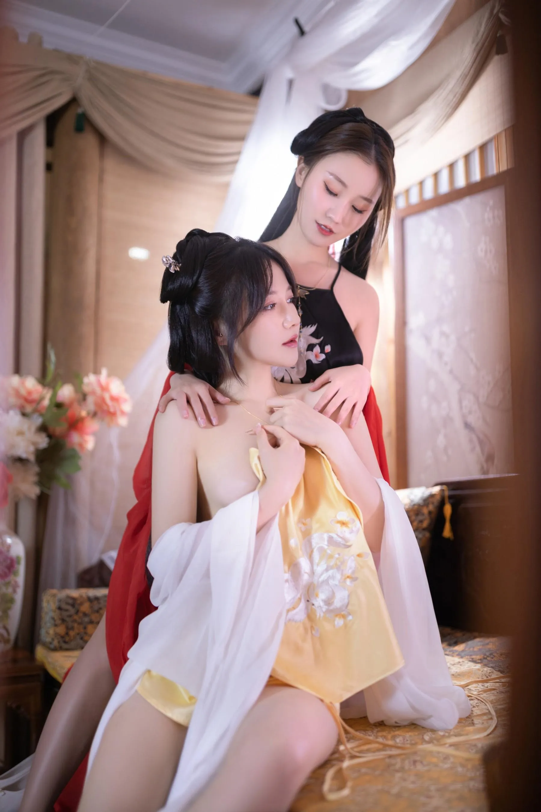 NO.0028 秀人名模鱼子酱Fish内部私购未上架《双女古装剧情》写真[22] [45P]插图2